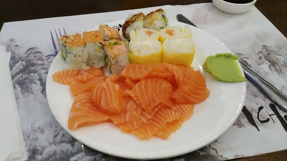 Sashimi Saumon Egg Rolls Arc En Ciel